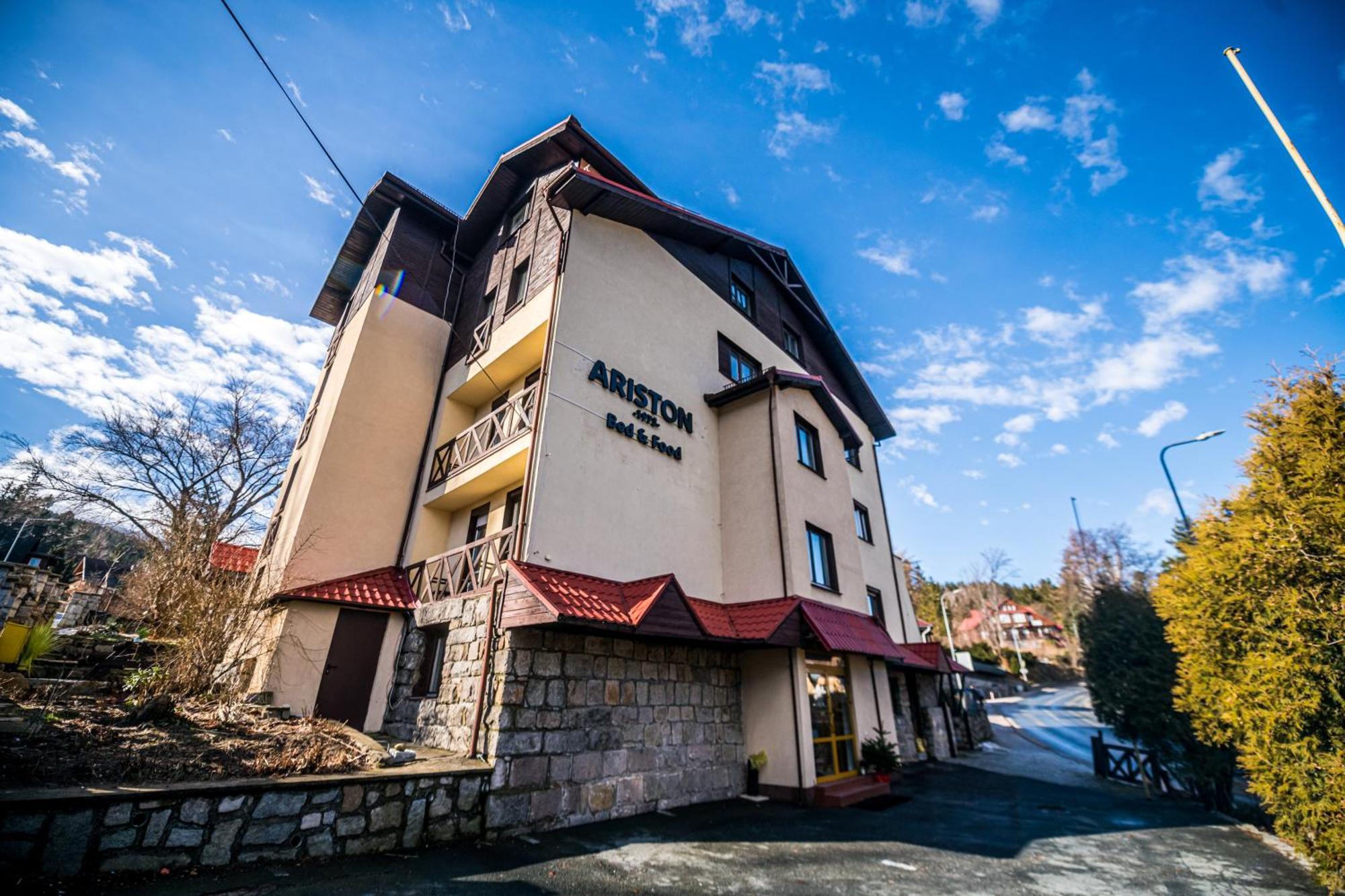 كارباش Hotel Ariston المظهر الخارجي الصورة